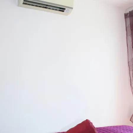 דירה Comfy 2 Min To - Ac ניס