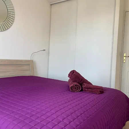 Comfy 2 Min To - Ac Апартаменты *