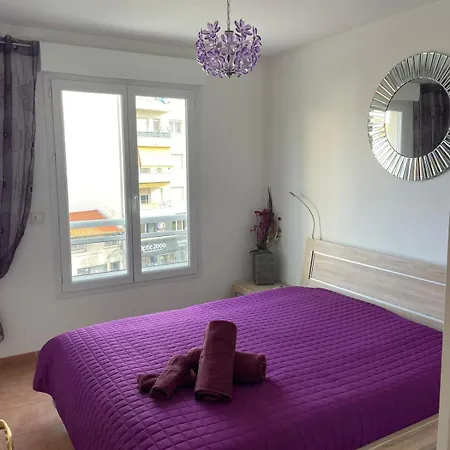 Comfy 2 Min To - Ac Apartmán