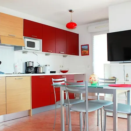 Apartment Comfy 2 Min To - Ac Nizza