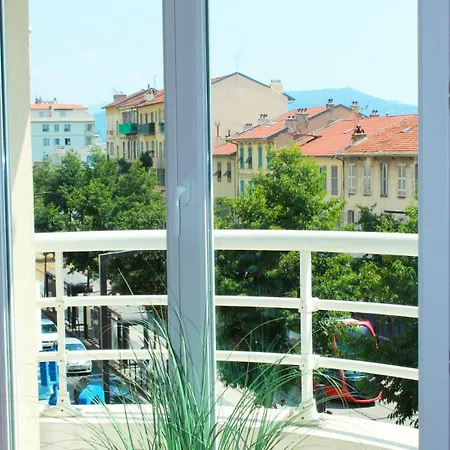 Comfy 2 Min To - Ac Nizza