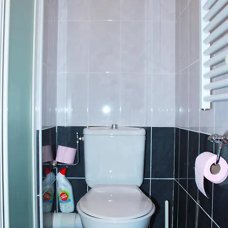 Comfy 2 Min To - Ac Apartment Nizza