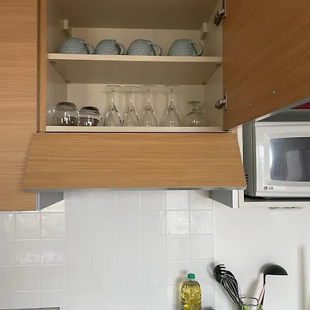 Apartment Comfy 2 Min To - Ac Nizza